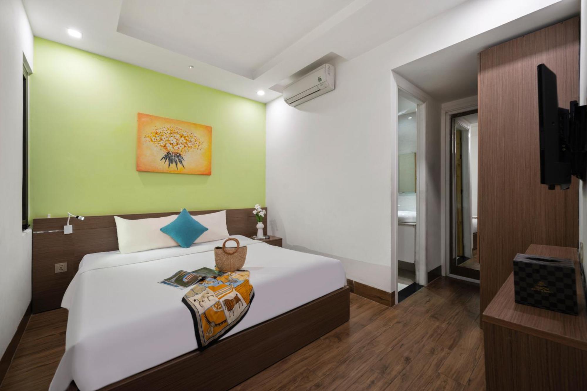 Domi Danang Beach Hotel Bagian luar foto