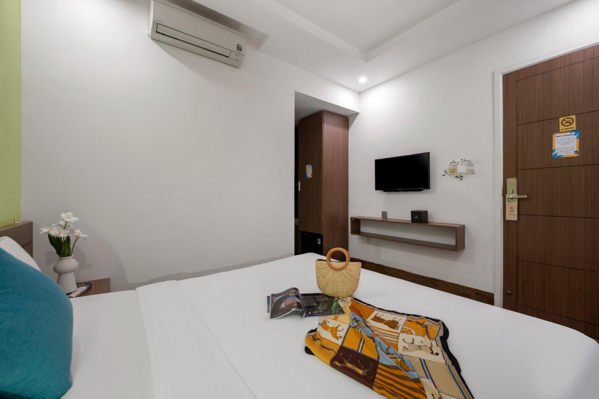 Domi Danang Beach Hotel Bagian luar foto