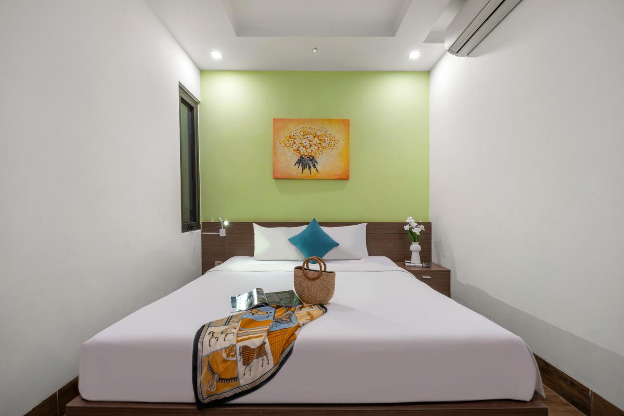 Domi Danang Beach Hotel Bagian luar foto