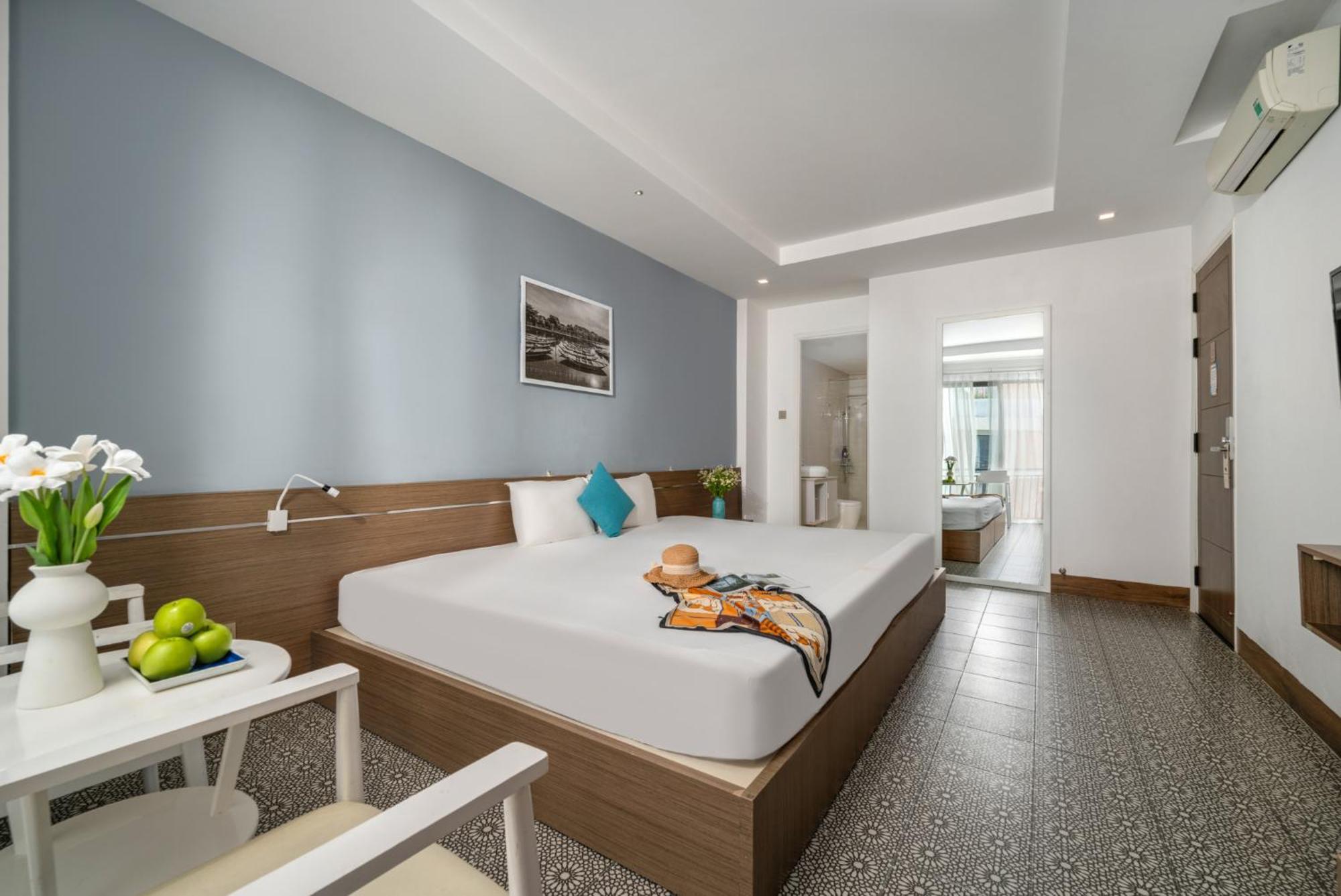 Domi Danang Beach Hotel Bagian luar foto
