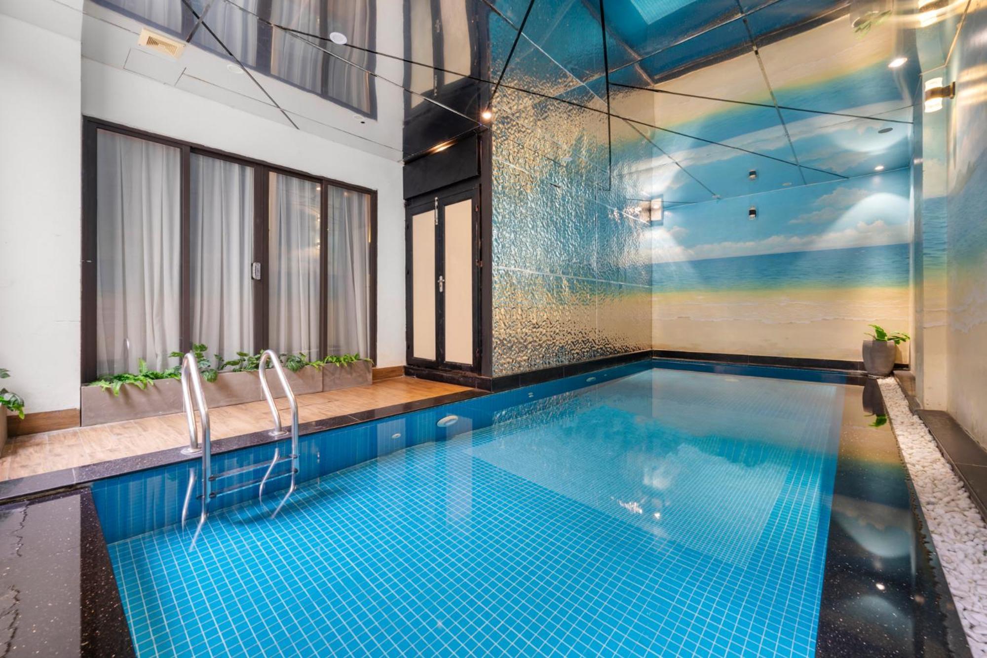 Domi Danang Beach Hotel Bagian luar foto
