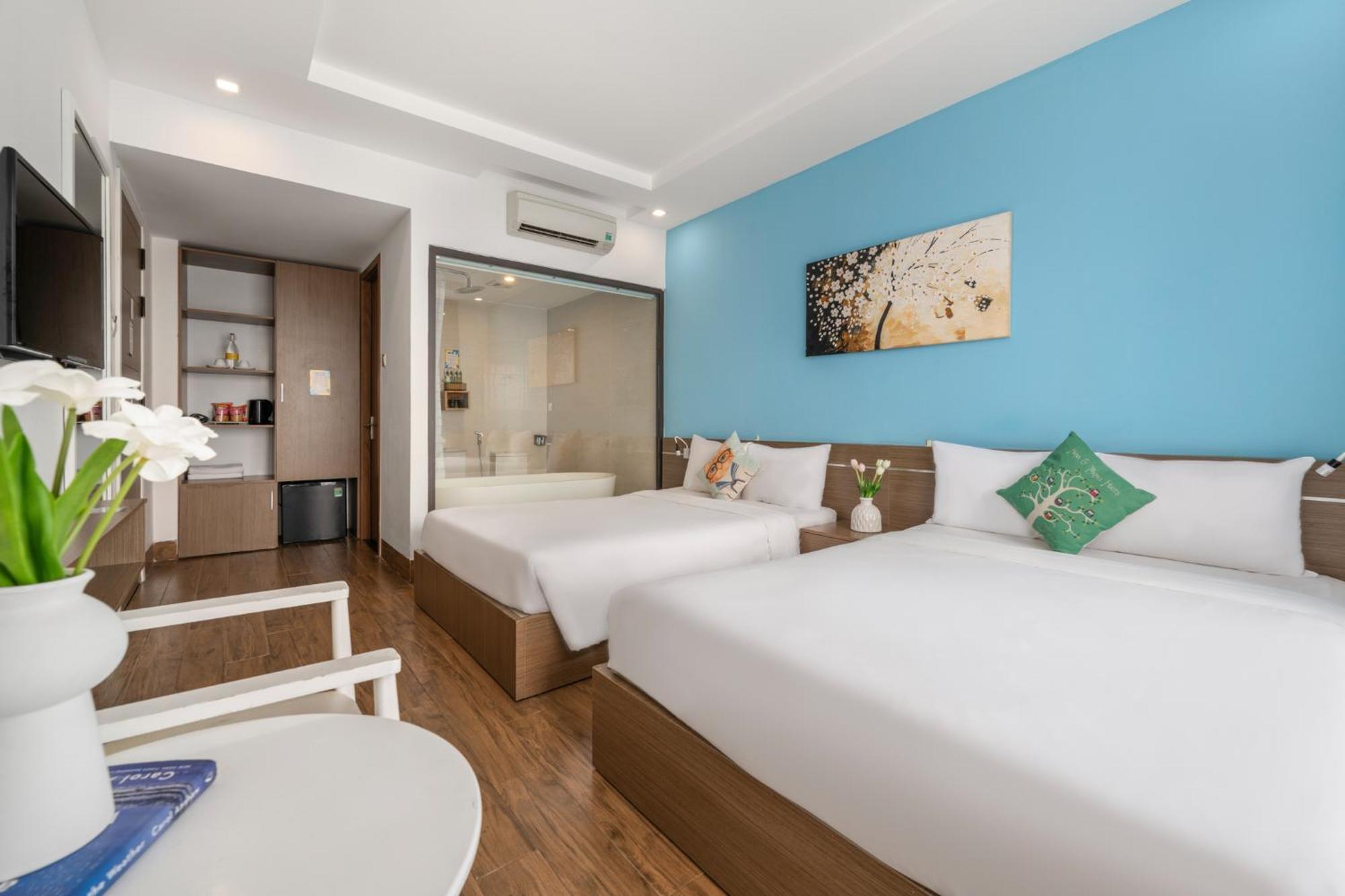 Domi Danang Beach Hotel Bagian luar foto