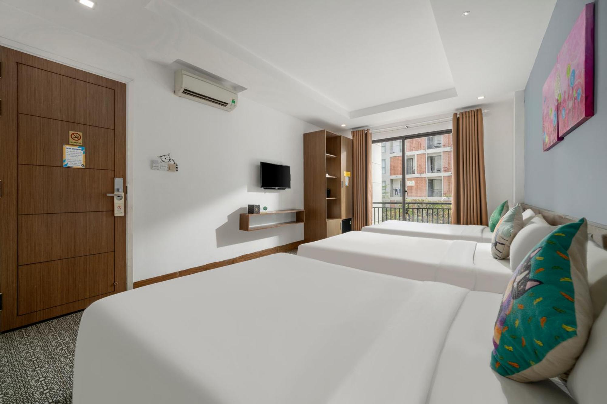 Domi Danang Beach Hotel Bagian luar foto
